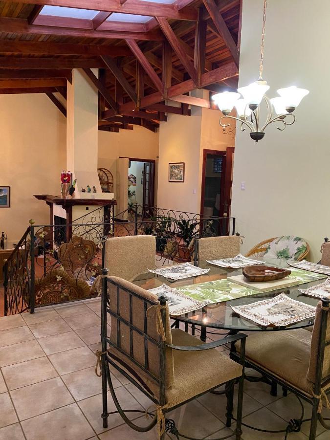 Vista Bella Rooms Escazu Exterior photo